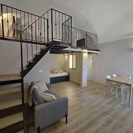 شقة Sea Loft 80m Dal Mare Nel Centro Storico *
