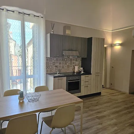 Sea Loft 80m Dal Mare Nel Centro Storico إمبيريا