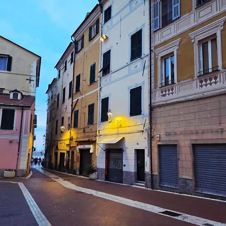 Apartamento Sea Loft 80m Dal Mare Nel Centro Storico Imperia