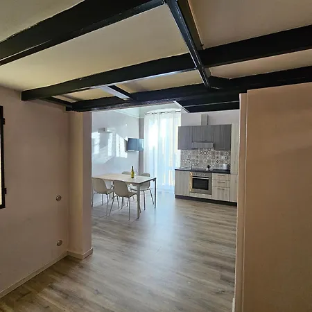 شقة Sea Loft 80m Dal Mare Nel Centro Storico *