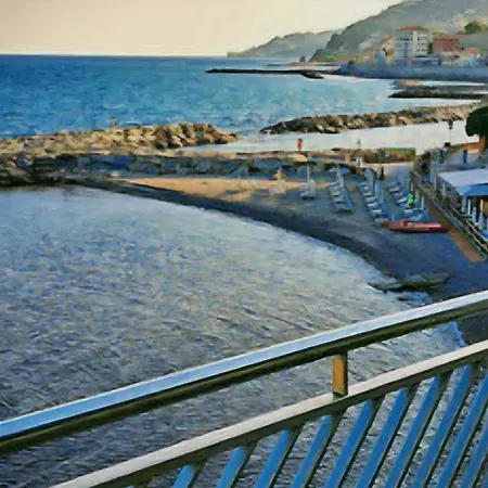 Sea Loft 80m Dal Mare Nel Centro Storico إمبيريا