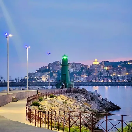 Sea Loft 80m Dal Mare Nel Centro Storico شقة *
